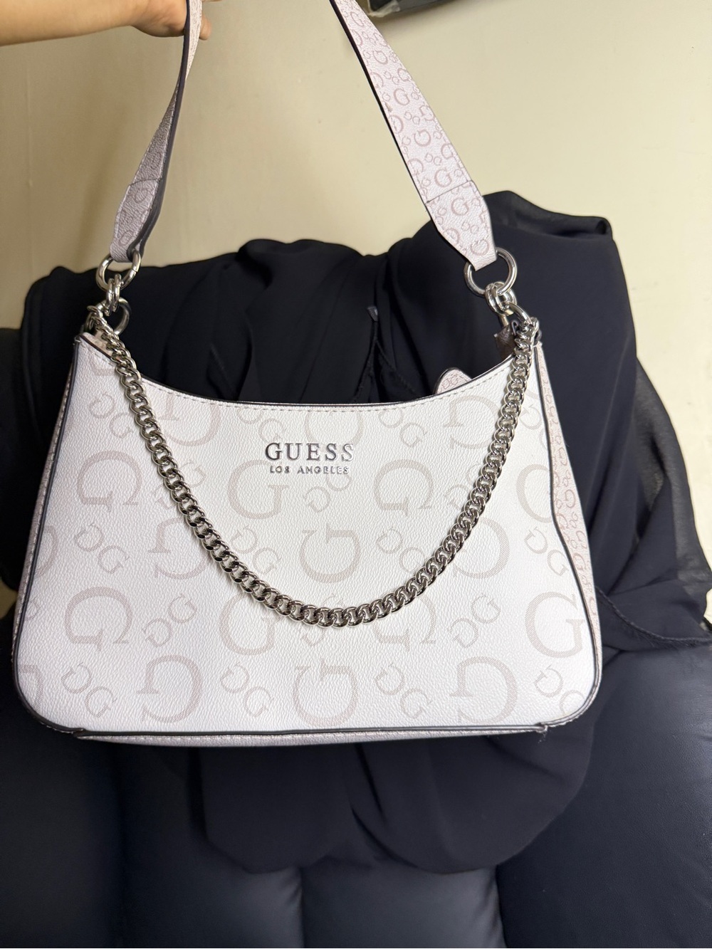 GUESS Los Angeles Signature White Shoulder Bag